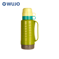 1.8L Hot Cold Travel Plastic Thermos Bottle with Glass Liner Inner From China 